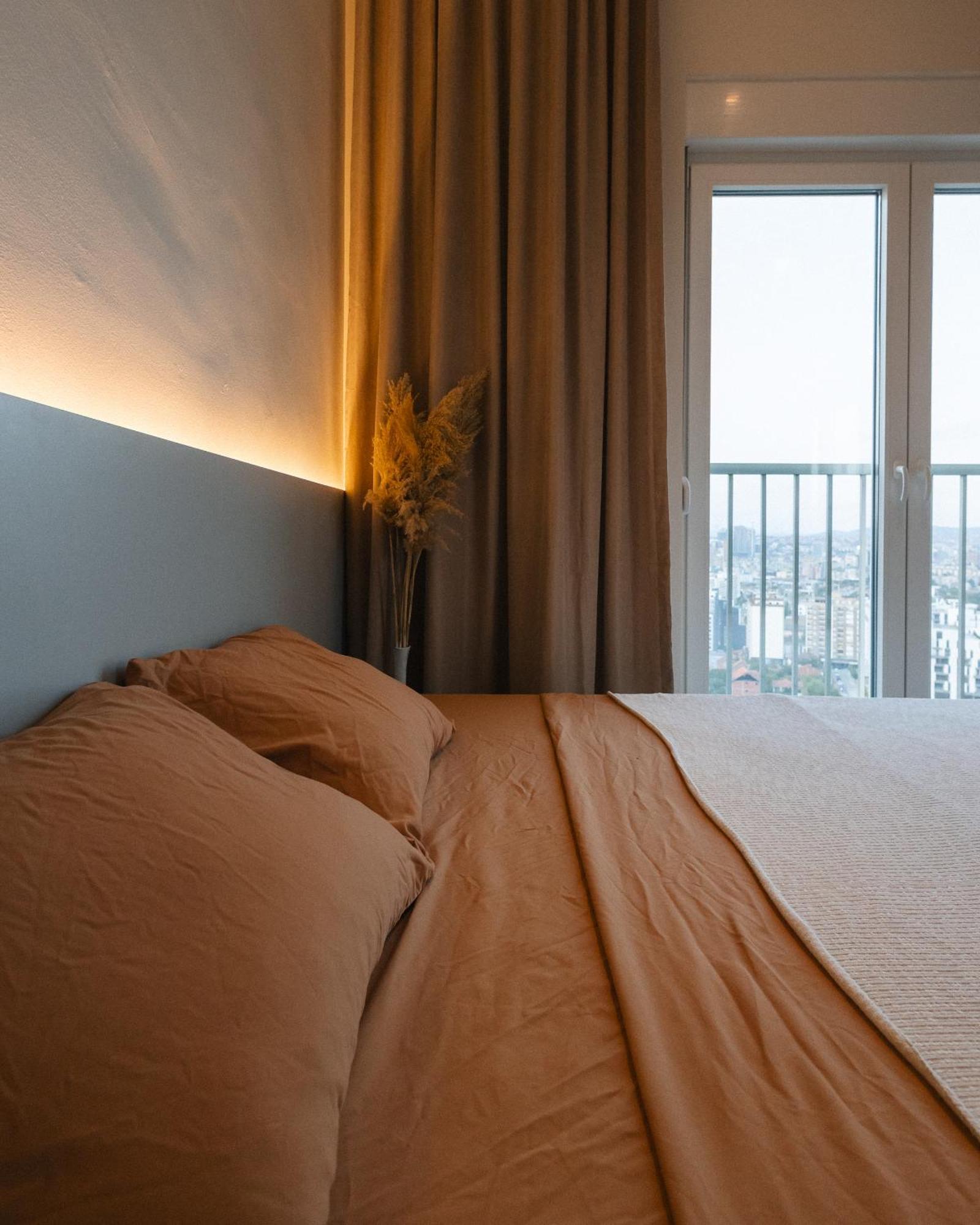 Etern Apart Hotel Pristina Eksteriør bilde